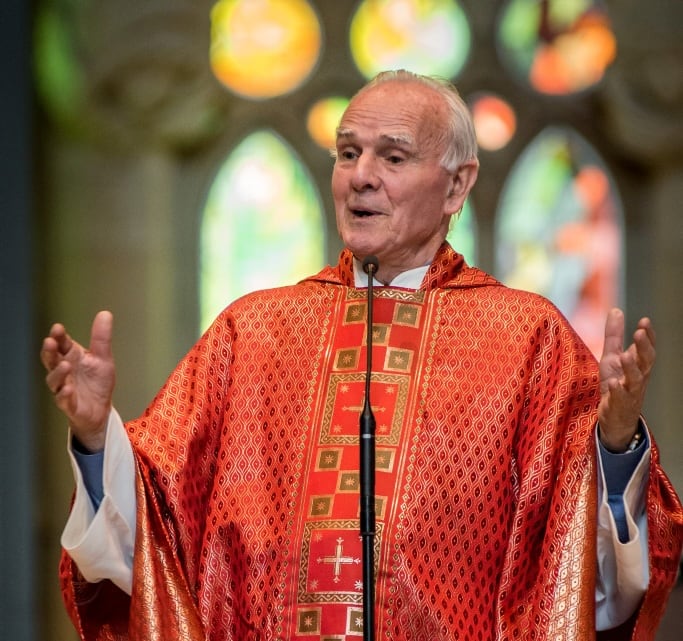 Muere el sacerdote Lluís Bonet, que durante 25 años fue rector de la Sagrada Familia