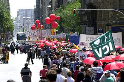 Cabeza de la manifestación en Barcelona contra la "segregadora y elitista" Ley de Calidad.
