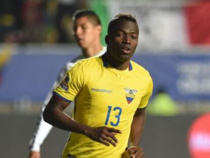 Valencia celebra su tanto ante México, que era el 0-2