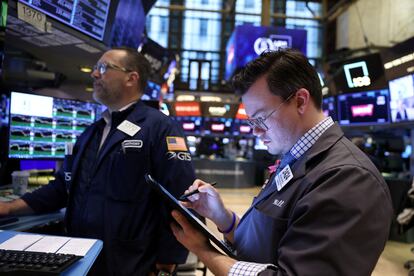 Operadores en la Bolsa de Nueva York.