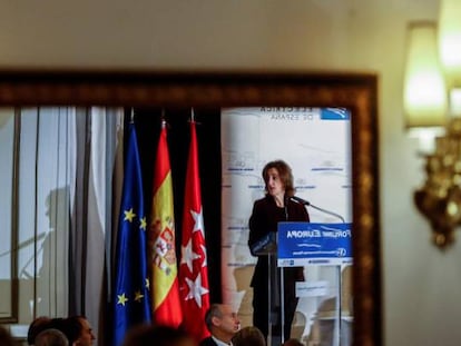 La ministra para la Transición Ecológica, Teresa Ribera, durante su intervención en un desayuno informativo del Fórum Europa.