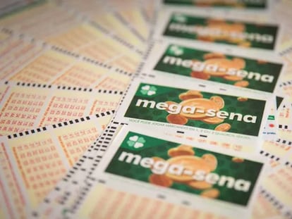 Cupones de la lotería Mega-Sena de Brasil.