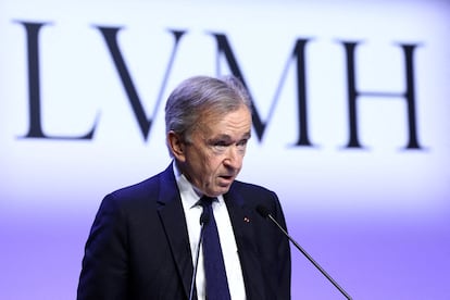 FILE PHOTO: Bernard Arnault, Chairman and CEO of LVMH Moet Hennessy Louis Vuitton, speaks during a press conference to present the 2023 annual results of LVMH in Paris, France, January 25, 2024. REUTERS/Stephanie Lecocq/File Photo