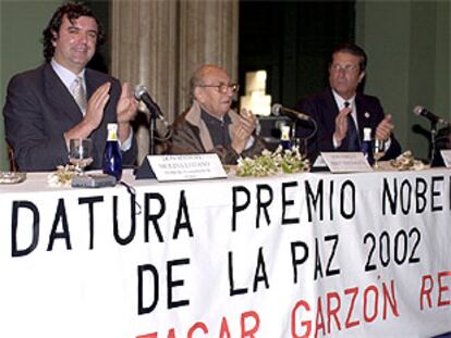 Imagen de la presentación oficial de la candidatura del juez Baltasar Garzón al Premio Nobel de la Paz 2002.