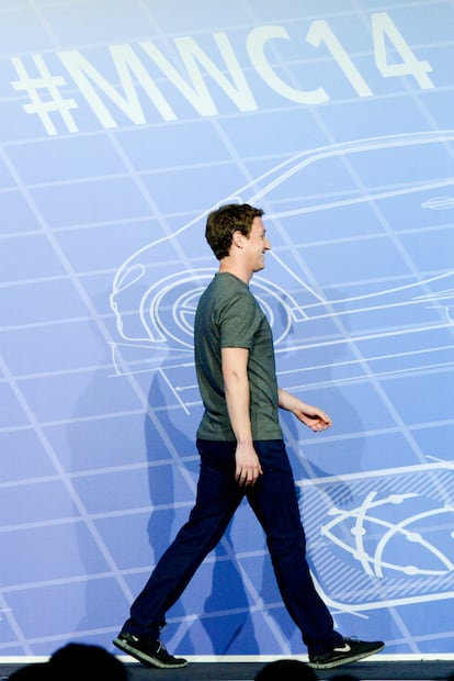 Zuckerberg in uniform in Barcelona in 2014.