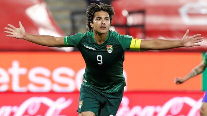 O jogador Marcelo Moreno, da Bolívia, depois de marcar um gol contra o Chile nas eliminatórias da Copa do Mundo.