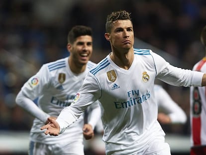 Cristiano Ronaldo celebra un gol durante el partido del 18 de marzo en el Estadio Santiago Bernabeu.