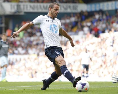 Roberto Soldado durante un lance del partido. 