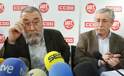 Los secretarios generales de UGT y CC OO, Cándido Méndez e Ignacio Fernández Toxo