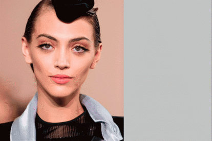 Sé infiel a tu barra de labios. Lo recomendaba Coco Chanel: “Si estás triste, ponte pintalabios y ataca”. Y el buen humor precisamente se cuela esta temporada en una paleta cromática diversa y atrevida. Chloé reivindica el poder de unos labios cereza, Rodarte se decanta por corales voluminosos y Genny por bocas afrancesadas en tonos naranjas y rosas desdibujados. El nexo común está en el acabado mate, que define el labio y realza la sonrisa de forma permanente. Porque las firmas cosméticas por fin han conseguido resolver el conflicto duración-sequedad. Por ejemplo, el labial Rouge Signature de L’Oréal Paris combina agua y aceite en su fórmula para que la tinta se pose sobre el labio como una tinta ligera que no notarás que llevas puesto.