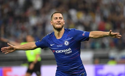 Hazard celebra su primer gol al Arsenal en la final de la Europa League.