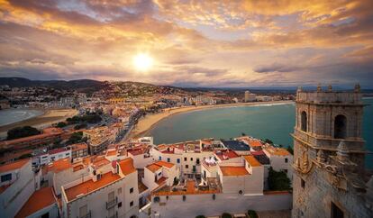 Vista de Peñíscola (Castellón) desde el castillo del Papa Luna.