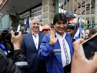 Evo Morales junto con el vicepresidente Álvaro García.