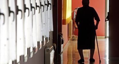 El Gobierno quiere que las autonomías certifiquen mensualmente los datos de la dependencia.