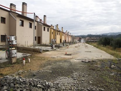 Costa Miño Golf, in Miño (A Coruña), was started in 2002 by Martinsa Fadesa and became one of the symbols of the burst property bubble in Galicia.