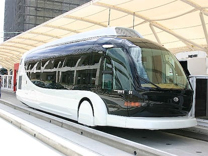 IMTS, autobús sin tripulación que circula por el recinto de Expo Aichi.