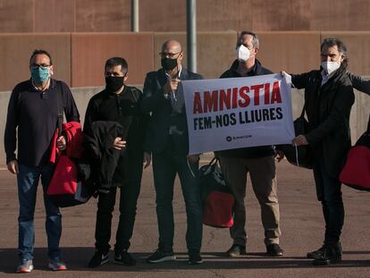 Los presos del 'procés', a la salida de la cárcel de Lledoners, el 21 de enero de 2021.
