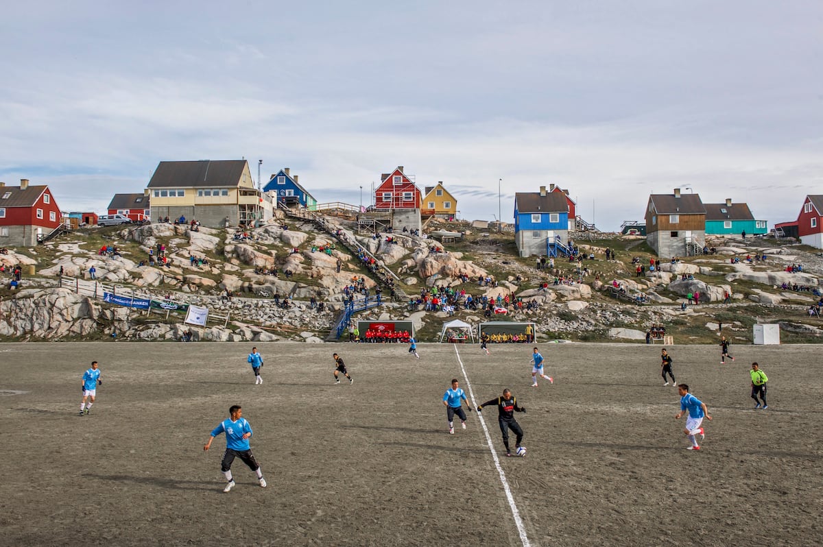 Thaw in the Greenland soccer team