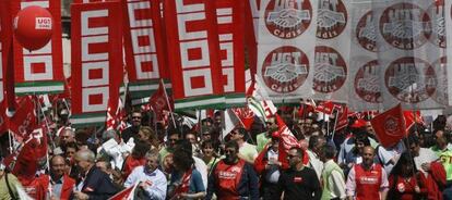 Manifestaci&oacute;n en abril de 2009 en Sevilla, cuyos gastos aportados por CC OO investiga la Fiscal&iacute;a Anticorrupci&oacute;n.