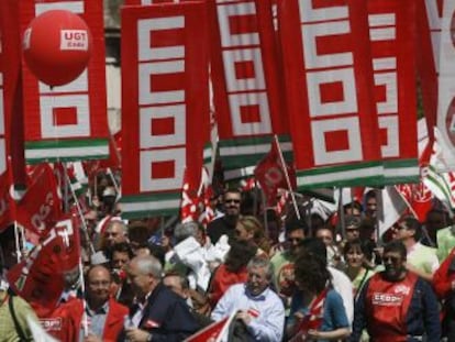 Manifestaci&oacute;n en abril de 2009 en Sevilla, cuyos gastos aportados por CC OO investiga la Fiscal&iacute;a Anticorrupci&oacute;n.