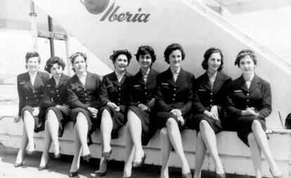 Un grupo de azafatas de Iberia en los años 50.