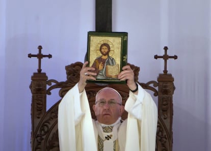 El papa Francisco, en un momento de la misa.