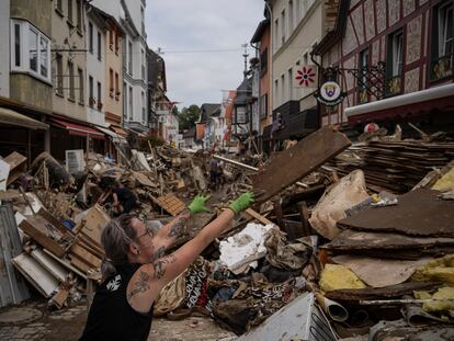 Efectos de las inundaciones que golpearon este verano a Europa en la ciudad alemana de Bad Neuenahr-Ahrweiler.