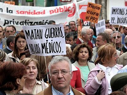 Manifestación de los vecinos de Leganés en apoyo del hospital Severo Ochoa, el pasado 1 de abril.