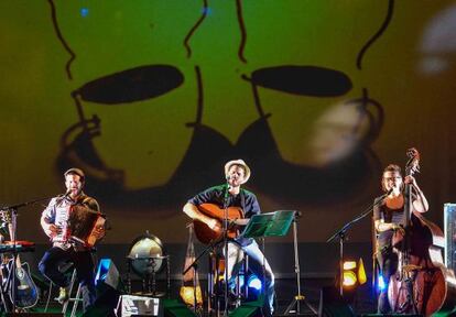 Els Catarres, una mostra de la voluntad de Mercè Música per captar públics ben diversos.
