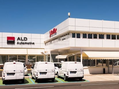 Vehículos industriales de ALD Automotive en su centro de Leganés (Madrid)