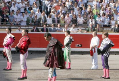 Un paseillo en la plaza de Bilbao, durante la última feria.