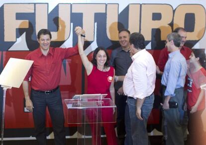 Haddad, de rojo, celebra su victoria el domingo.