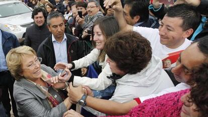 Chilean presidential candidate Michelle Bachelet takes part in a campaign event in Valparaiso.