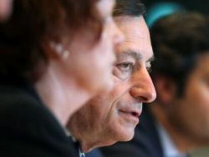 Mario Draghi, presidente del BCE, durante su comparecencia ante la comisión de Asuntos Económicos y Monetarios del Parlamento Europeo.