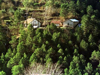 Viviendas ilegales en la sierra de Cazorla, en Jaén.