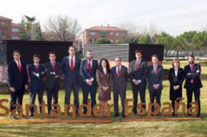 De izquierda a derecha: Luis Miguel Navalón, Pablo Trueba, Antonio García, Unai Parra, Ramón Llorente, Silvia Ramírez, José Antonio de Tomás, Alfonso Colomina, Aitor Elustondo, Itziar Letamendi y Asier González.