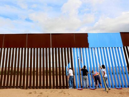 Muro en la frontera de Estados Unidos con M&eacute;xico