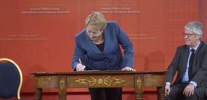 Michelle Bachelet, durante a promulgação da lei da conta pública.