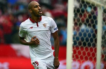 N'Zonzi celebra el gol de la victoria del Sevilla.