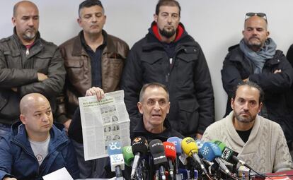 Representantes del comit&eacute; de empresa, en la rueda de prensa de este jueves. 