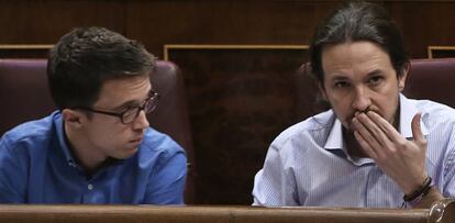 Pablo Iglesias e Íñigo Errejón, la semana pasada en el Congreso.