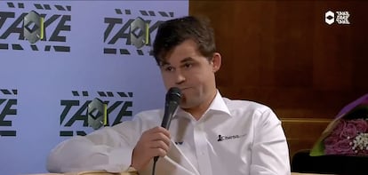 Carlsen, durante la entrevista con su canal, 'Take, take, take', este domingo, cuando anunció que jugará el Mundial Relámpago