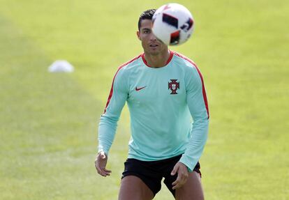 Cristiano Ronaldo, en un entrenamiento con Portugal.