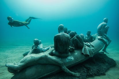 4. “The scuba instructors who accompany visitors have been given some artistic training so they can serve as guides,” says José Juan Lorenzo. “The tour needs to be supervised, safe and to respect the creative essence of Taylor’s work. The sculptures tell a story, and the guides need to know about it to communicate it correctly.”