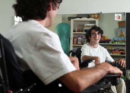 Nacho Santías, portavoz de la Fundación Cadete, en el Centro Conmigo de Aravaca (Madrid).