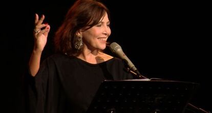 La cantante María Lavalle, durante una actuación.