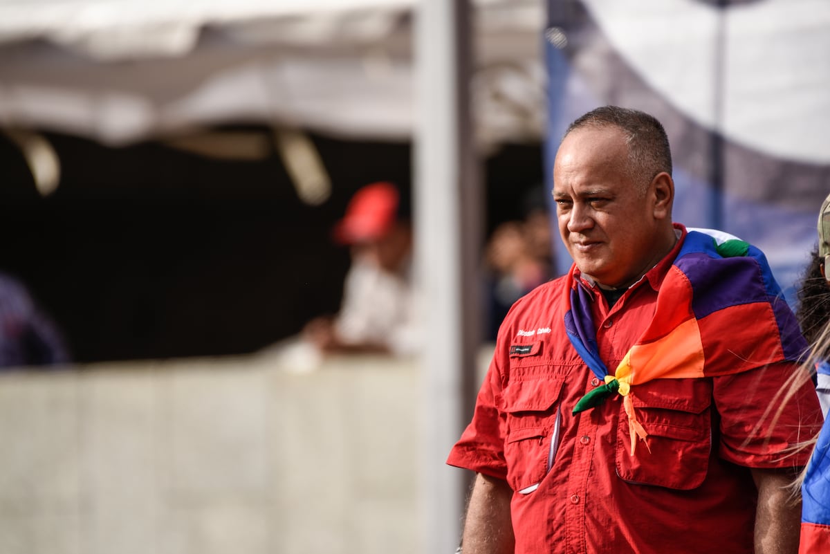 "Possible link of Diosdado Cabello in the assassination of Venezuelan dissident in Chile revealed."