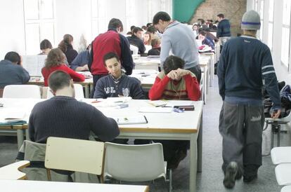 Aula de estudio en la facultad de Medicina de la Universidad de Sevilla.