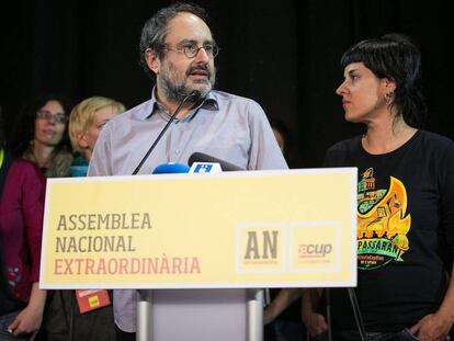Els diputats de la CUP, Antonio Baños i Anna Gabriel.