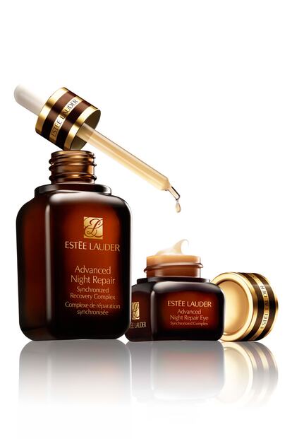 El tratamiento regenerador más célebre del mundo de la cosmética, el Advanced Night Repair de Estée Lauder, ha alcanzado la treintena este 2012. Su fórmula, ya revolucionaria en su día, ha evolucionado en los últimos años para que este ANR continúe siendo uno de los productos de belleza más solicitados.